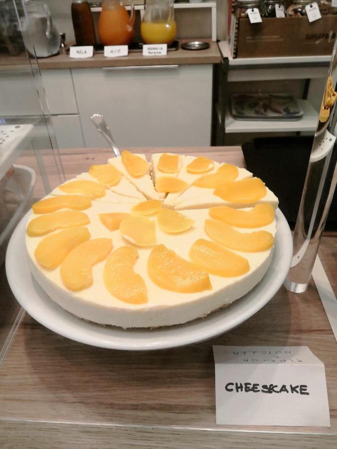 Hotel Iride Suite & Breakfast- Ideale Per Famiglie E Coppie リッチョーネ エクステリア 写真