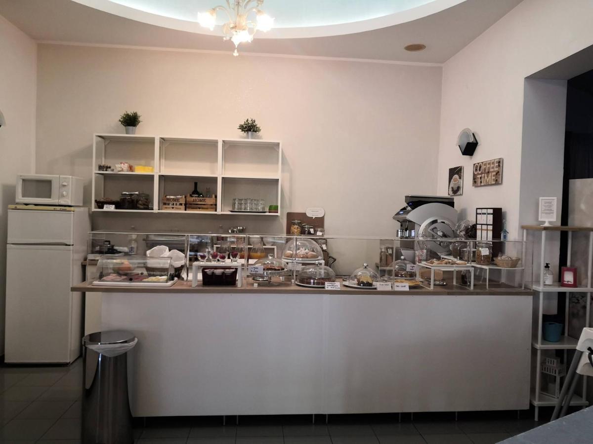 Hotel Iride Suite & Breakfast- Ideale Per Famiglie E Coppie リッチョーネ エクステリア 写真