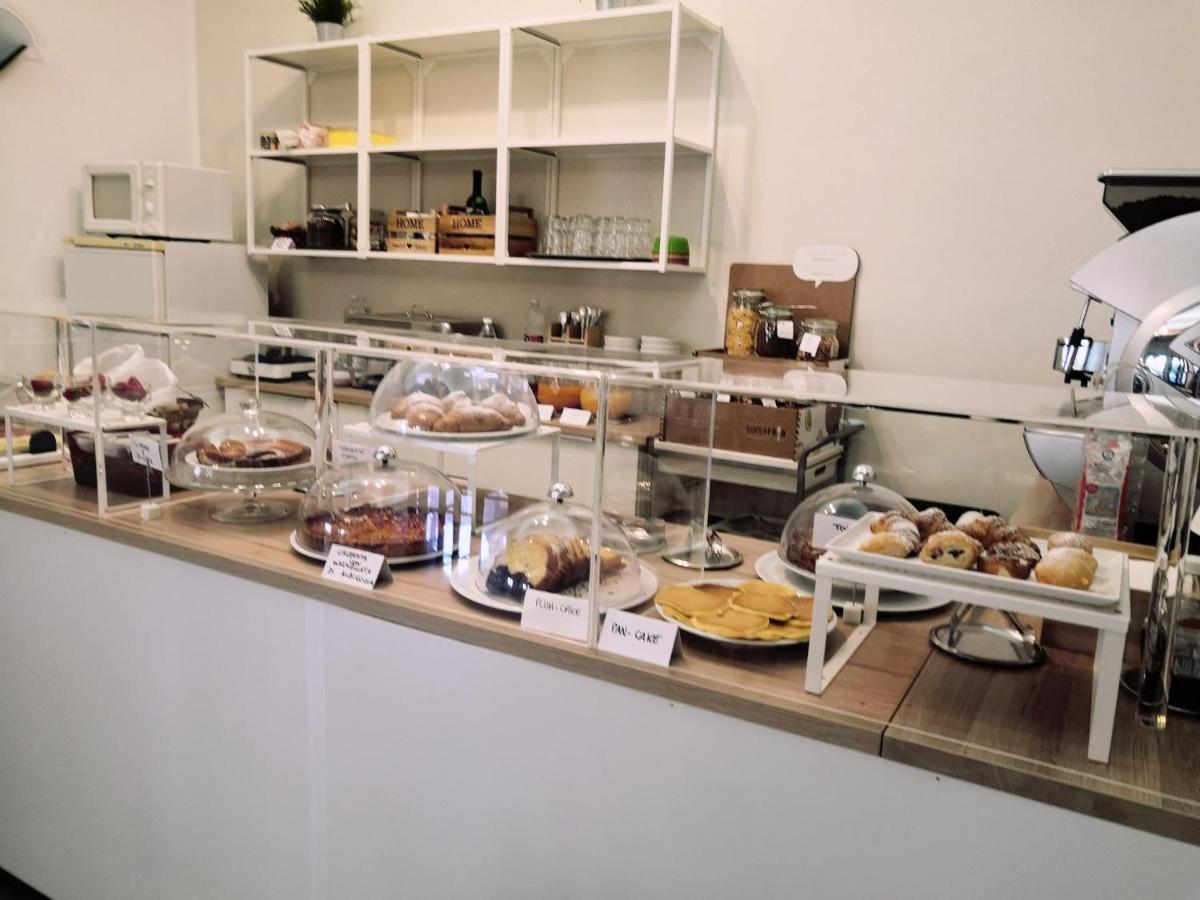 Hotel Iride Suite & Breakfast- Ideale Per Famiglie E Coppie リッチョーネ エクステリア 写真