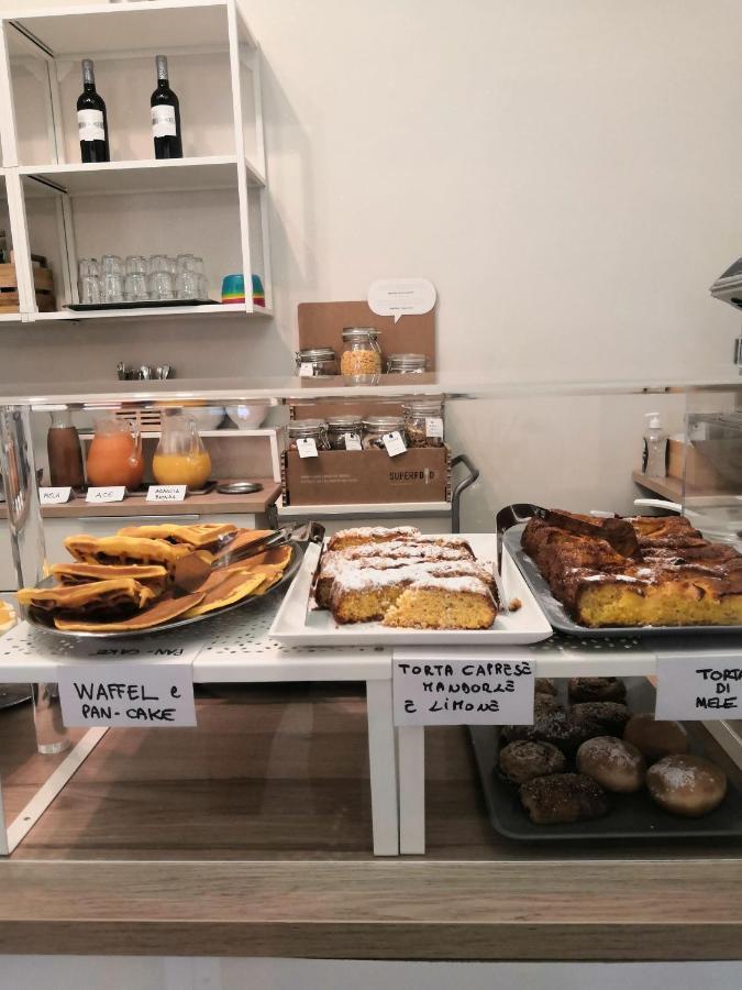 Hotel Iride Suite & Breakfast- Ideale Per Famiglie E Coppie リッチョーネ エクステリア 写真