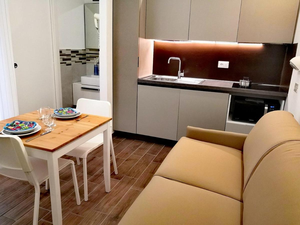 Hotel Iride Suite & Breakfast- Ideale Per Famiglie E Coppie リッチョーネ エクステリア 写真
