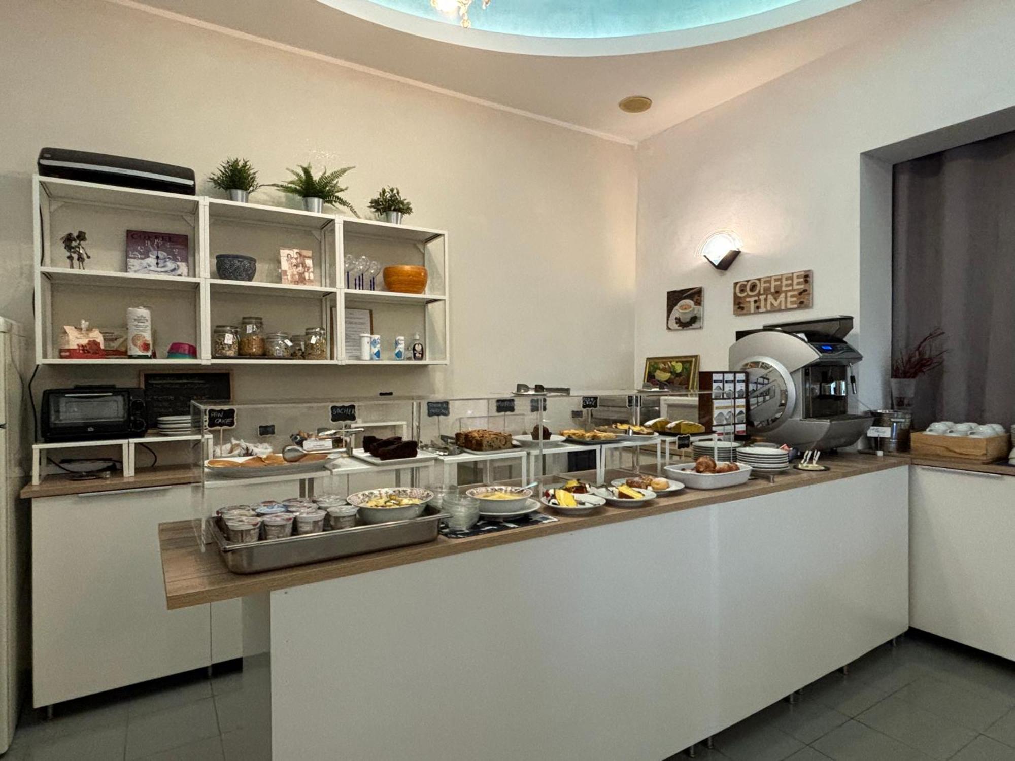 Hotel Iride Suite & Breakfast- Ideale Per Famiglie E Coppie リッチョーネ エクステリア 写真